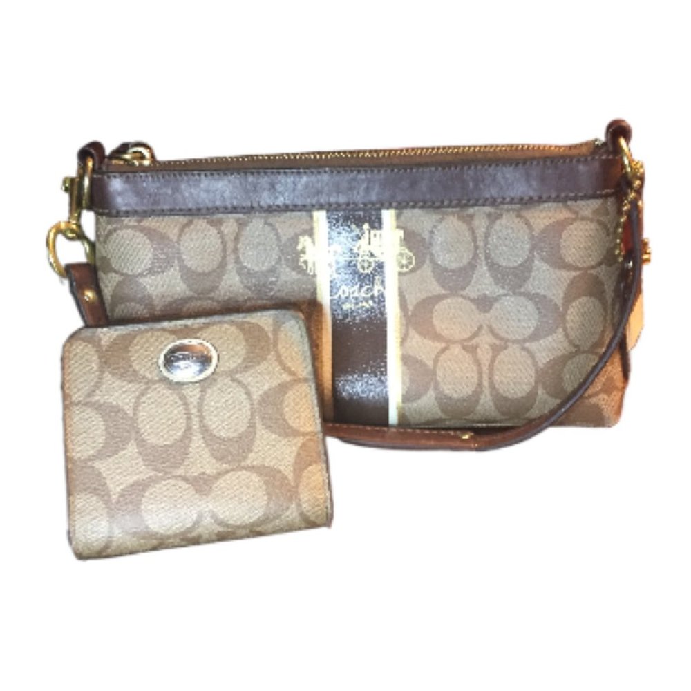 Authentic Brown Heritage Coach Set - image 1